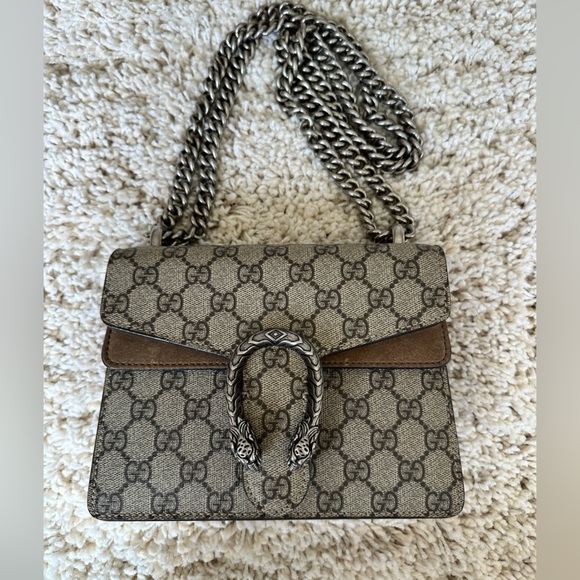 Authentic Gucci Dionysus GG Mini Bag - Picture 2 of 11